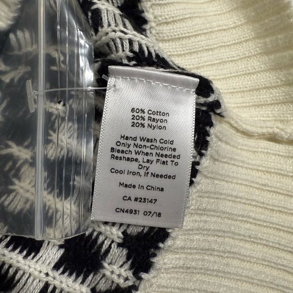 NWT Talbots Women's Black and White Sweater Size Large - Picture 3 of 8